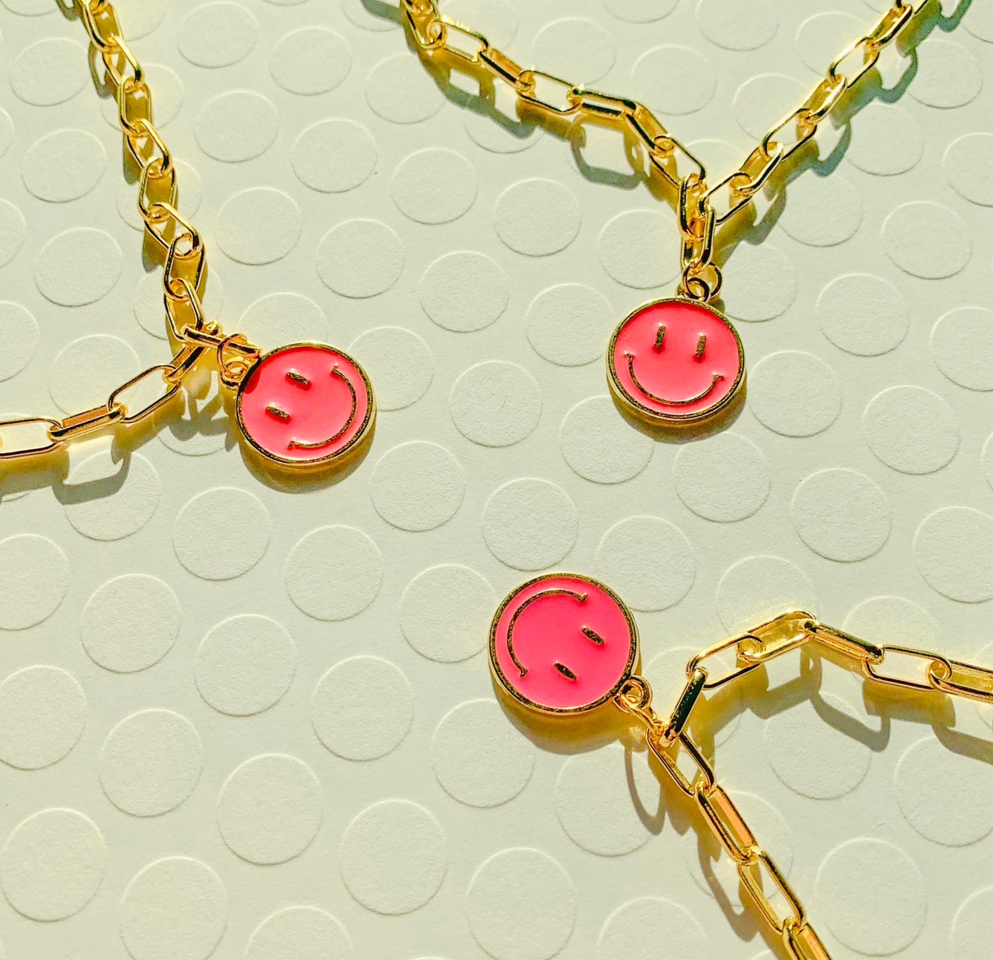 pink smile necklace